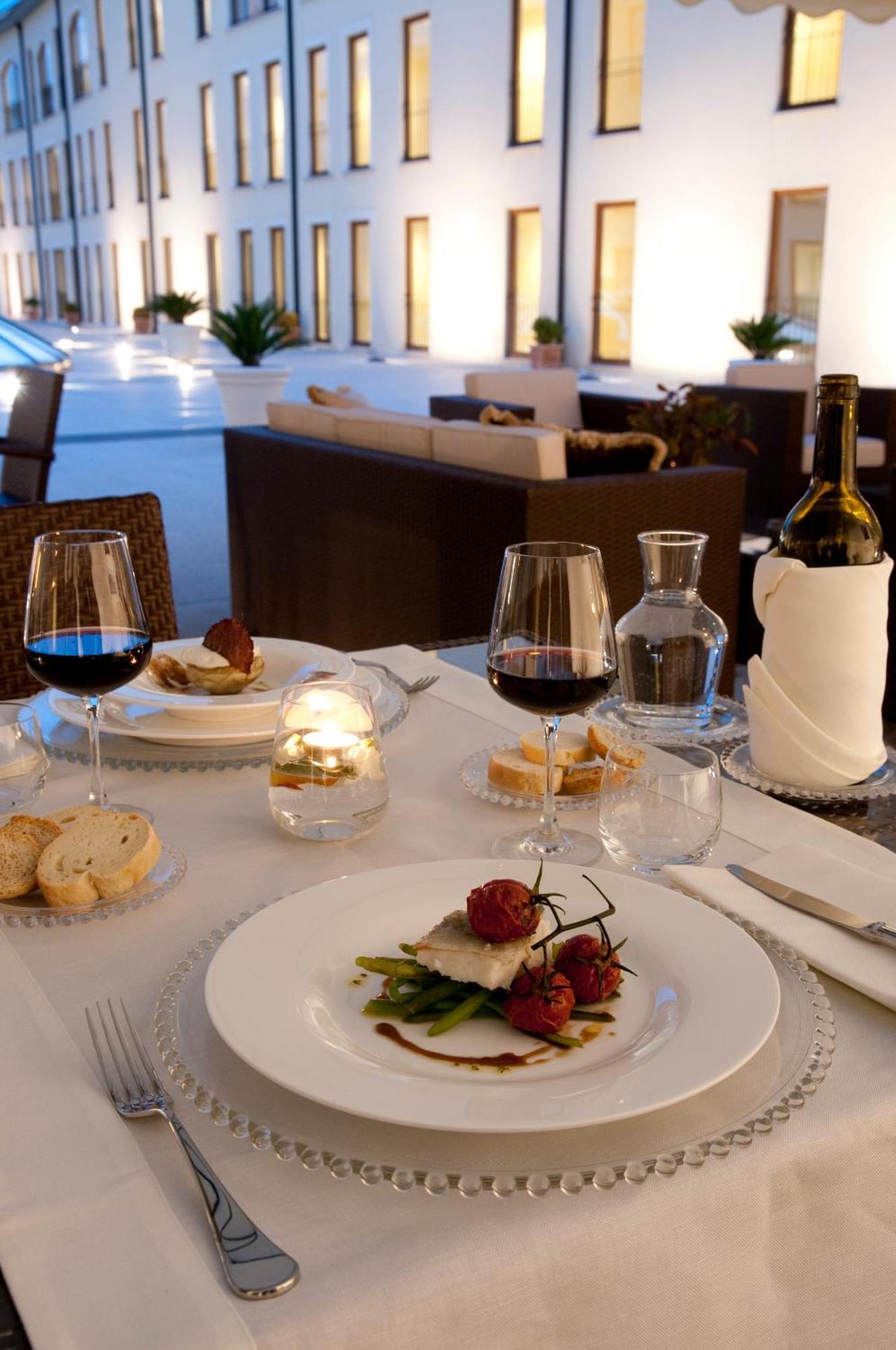 Best Western Premier Villa Fabiano Palace Hotel レンデ レストラン 写真