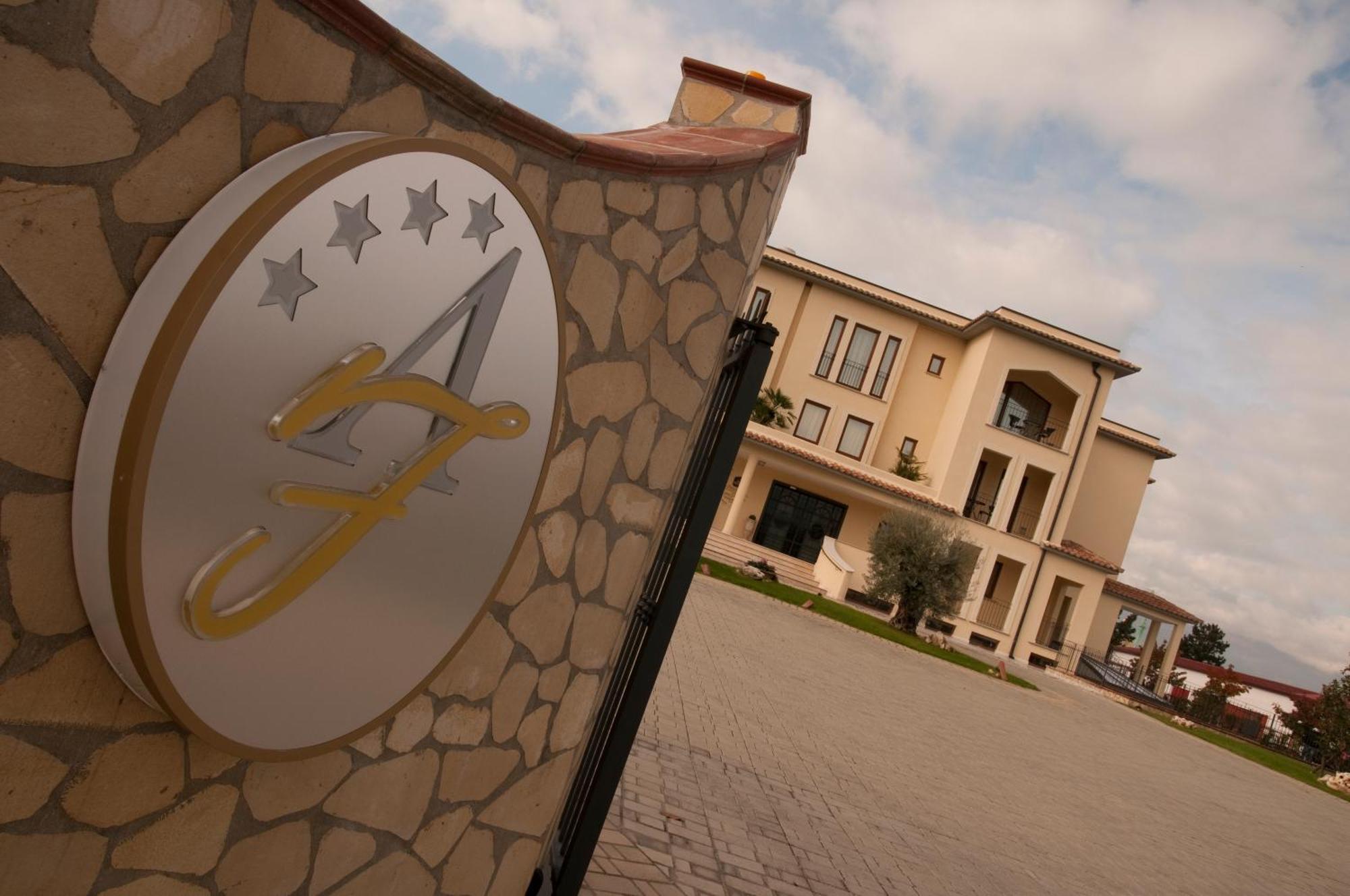 Best Western Premier Villa Fabiano Palace Hotel レンデ エクステリア 写真